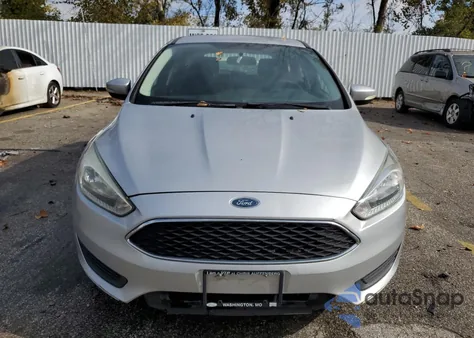 2015 Ford Focus Se z USA, uszkodzony, nr VIN 1FADP3K26FL363347